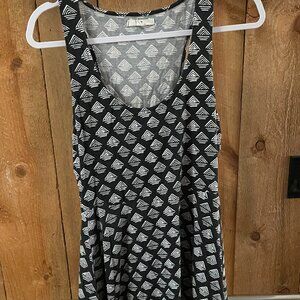 Women's Vans Short Skater Dress Small Side Cut Outs Black/White Stretchy (M)